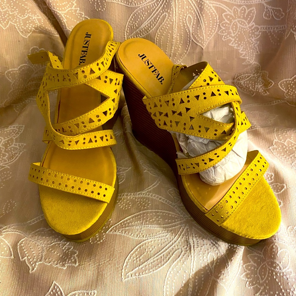 Yellow scrappy wedges